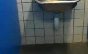 U Budimpešti zbunili posjetioce: Ovakav toalet nikada niste vidjeli