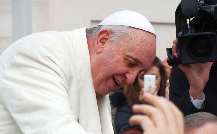 Papa Franjo svojim potezom iznenadio cijeli svijet