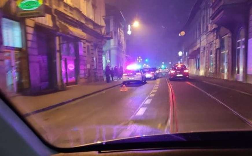 Udes u centru Sarajeva: Jedna osoba povrijeđena, saobraćaj otežan