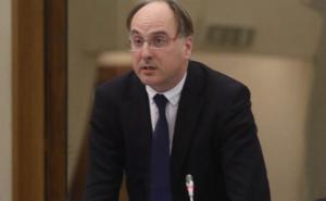 Damir Arnaut napustio SBB zbog najave tužbe protiv Jasne Duraković