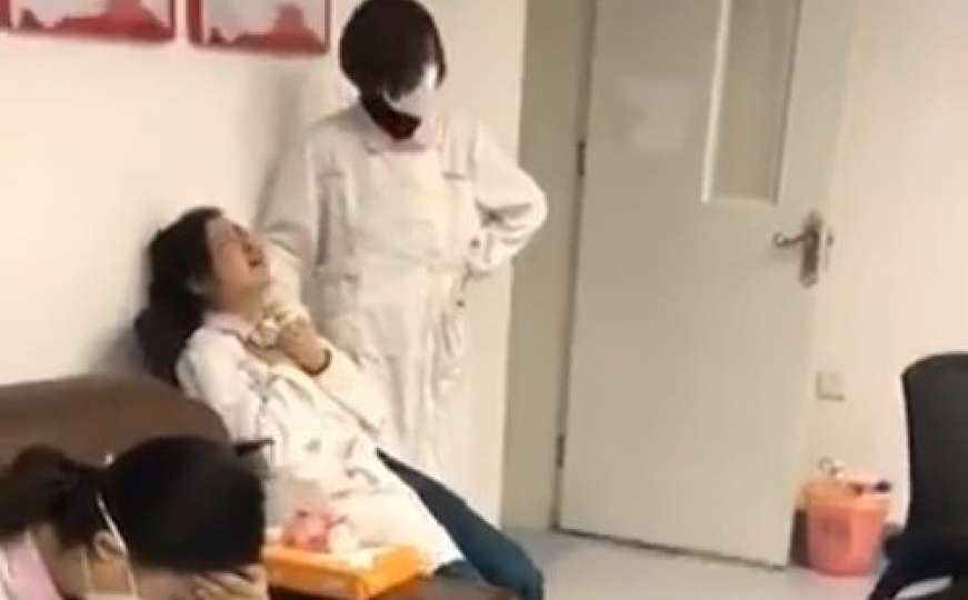 Potresni snimci iz bolnice: Medicinska sestra vrišti zbog koronavirusa