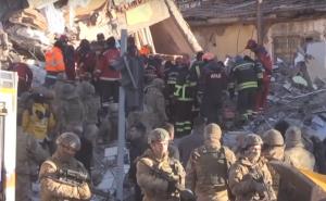 Zemljotres u Turskoj: Ispod ruševina spašeno dijete