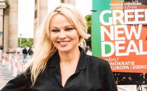 Pamela Anderson objavila prvu fotografiju sa 22 godine starijim suprugom