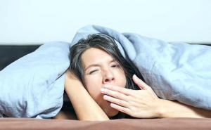 Trikovi koji će vam pomoći da se lako probudite