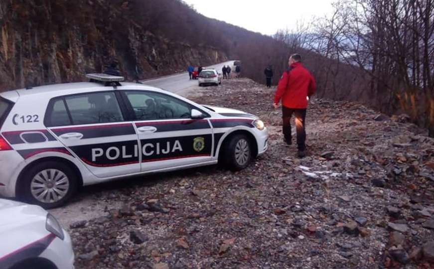 Put Bjelašnica-Sarajevo: Automobil sletio u provaliju, ima povrjeđenih