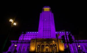 Los Angeles u ljubičastoj i zlatnoj boji u čast Kobea Bryanta 