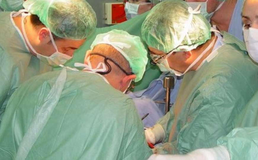 UKC Tuzla nastavlja s uspjesima: Transplantirani jetra, bubreg, koštana srž