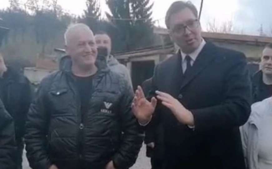 Vučić u Bugojnu sreo prijatelja iz djetinjstva: Pobili smo se sami, fer smo se pobili