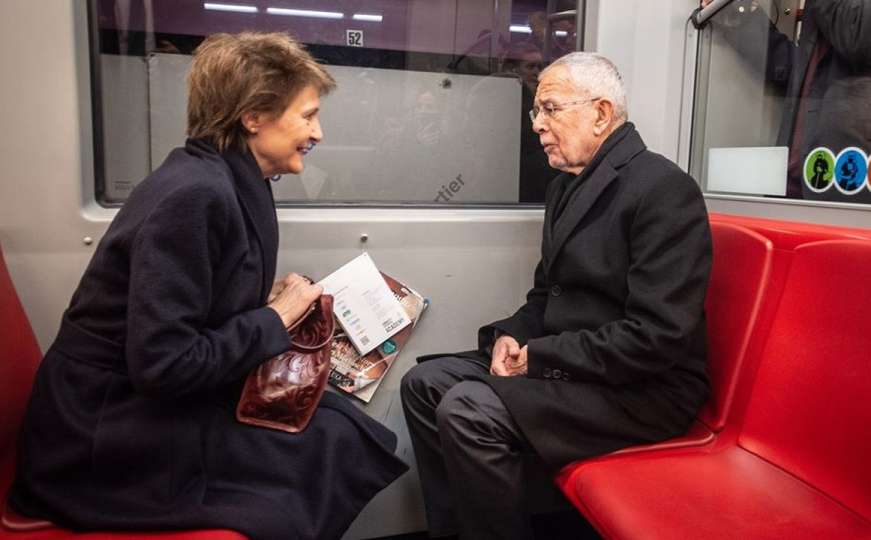 Austrijski predsjednik sa švicarskom kolegicom na sastanak putuje vozom 
