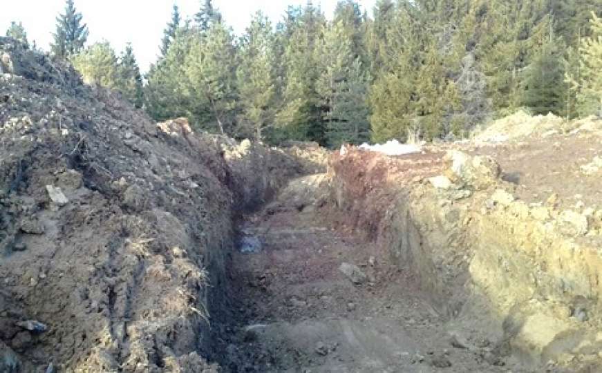 Vlada Crne Gore objasnila "kopanje kanala" na granici sa Srbijom