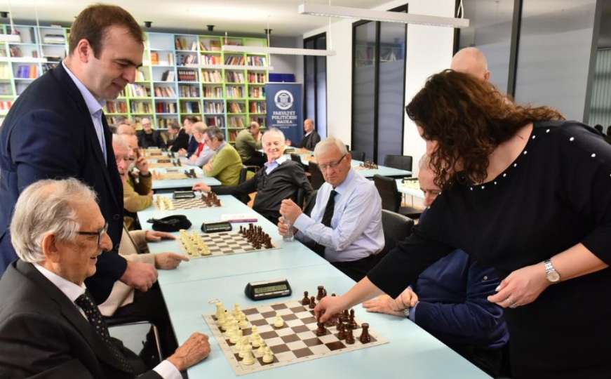 Anis Balić pobjednik šahovskog turnira 'Akademik prof. dr. Nijaz Duraković'