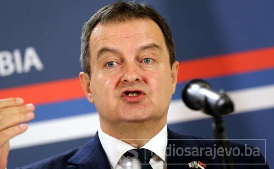 Ivica Dačić napravio skandal: Verbalno napao europskog komesara!