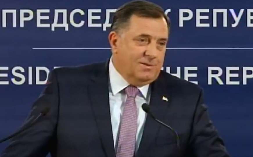 Dodik tvrdi: Predsjedništvo nije pozvalo Trumpa i Papu u Srebrenicu 