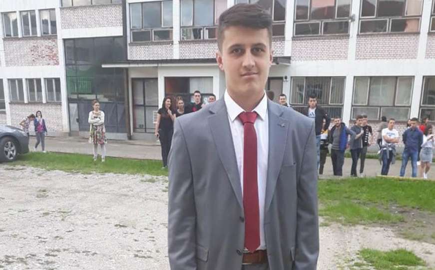 Slavki Mrševiću, mladiću s autizmom, nije dozvoljeno da nastavi školovanje