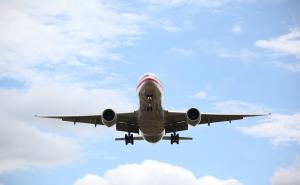 Pokušala je otvoriti vrata od aviona u letu, a sada ide u zatvor