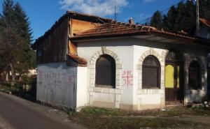Crna Gora: Krstovi sa četiri S i dalje pred kućama Muslimana i Bošnjaka