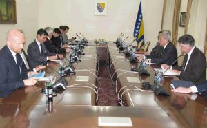 Ambasadorima poručeno: Džaferović i Komšić neće pristati na bilo kakve ultimatume