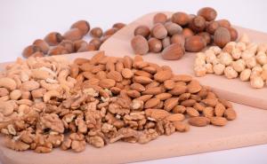 Znate li šta se može dogoditi ako pojedete previše orašastih plodova