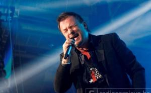 Gibonni i "Moje nebo je posoljeni zrak, a moje more razlivena tinta..."