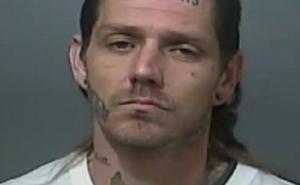 Uhapšeni kriminalac postao predmet ismijavanja zbog tetovaže na čelu