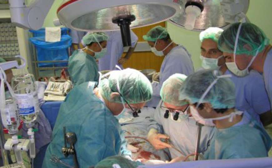 Morao na hitnu operaciju: Pacijent skoro umro jer 3 dana nije išao u WC