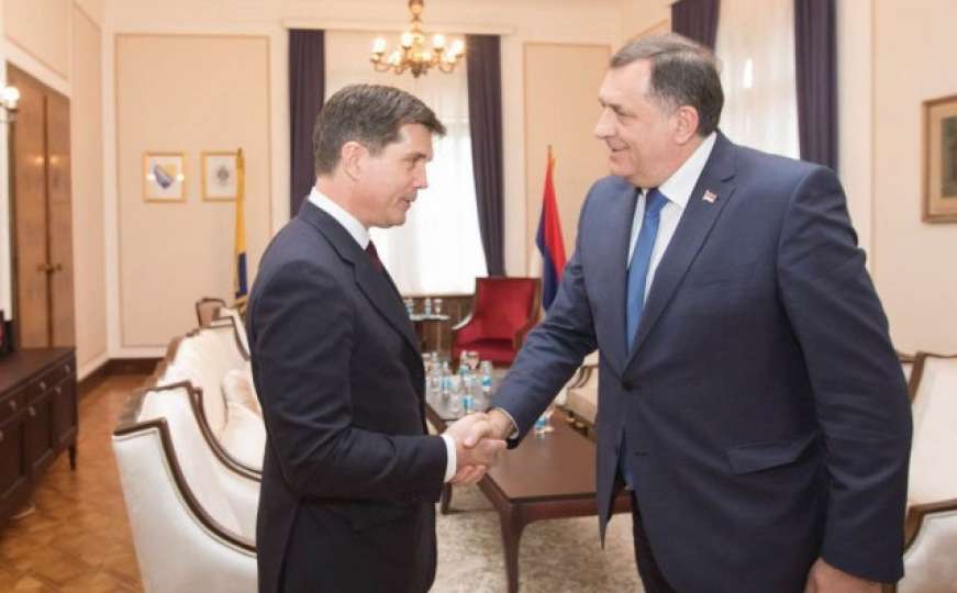 Dodik se oglasio nakon sastanka sa ambasadorom Nelsonom