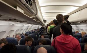 Kako se putnici u avionu mogu zaštititi od COVID-19?