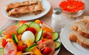 Tajna zdravlja i vitke linije: Jedite veće obroke za doručak 