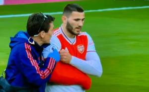 Težak udarac za BiH i Arsenal: Kolašinac teže povrijeđen?
