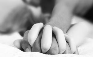 Odgovor stručnjaka: Je li previše imati seks više od deset puta dnevno?