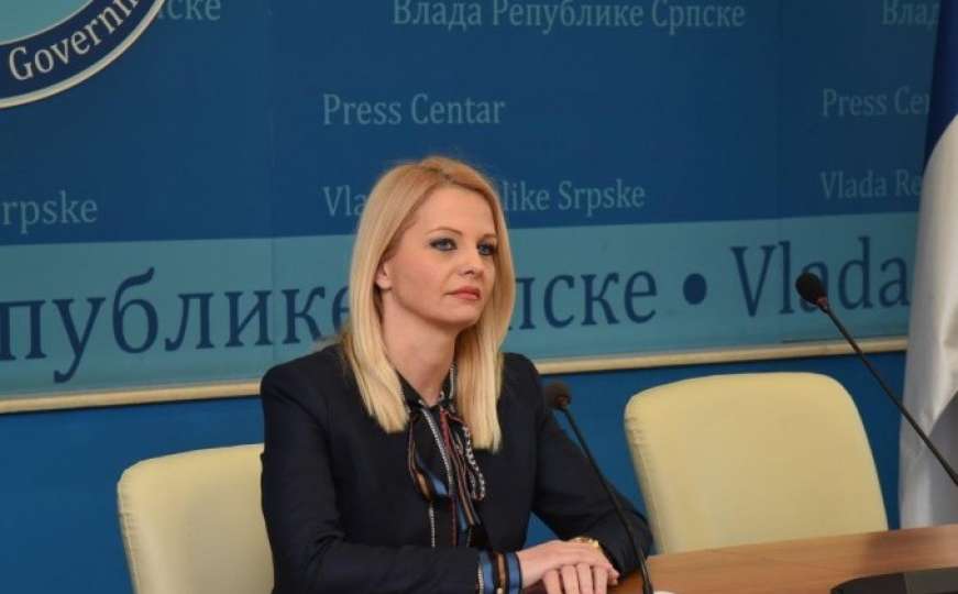Ministrica prosvjete RS na sastanku zbog incidenta u Srebrenici 