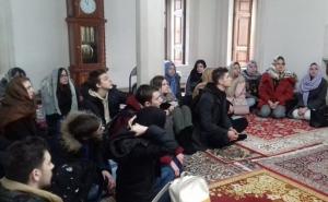 Banjalučki gimnazijalci posjetili Ferhadiju, neki prvi put ušli u džamiju