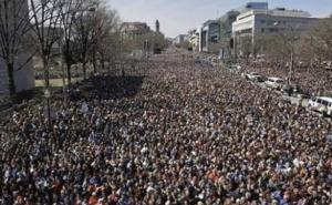 Lažna fotografija o broju građana: Litija iz Washingtona završila u Podgorici