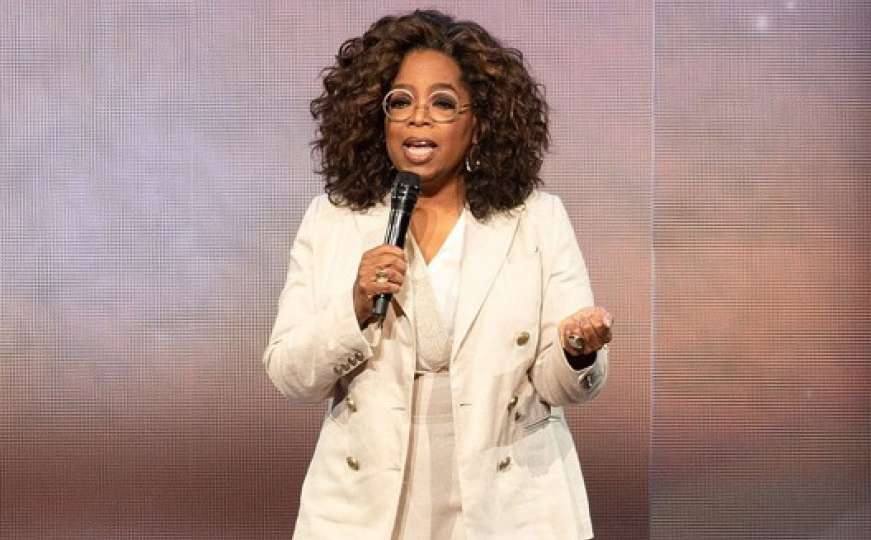Oprah Winfrey držala govor o ravnoteži, a onda pala na pozornici