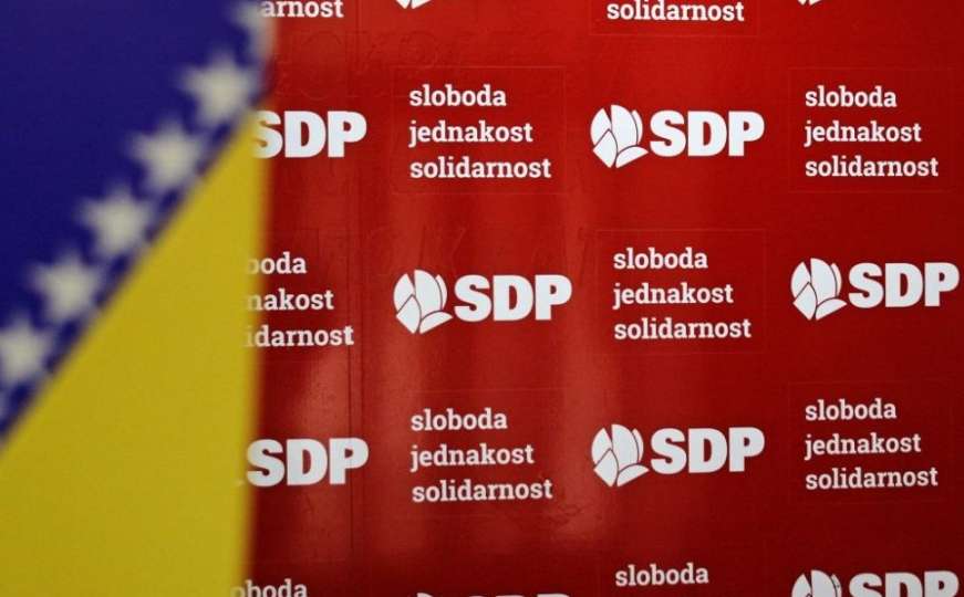 SDP BiH: Mario Nenadić, ne planira proširiti trolejbusku mrežu do Vogošće