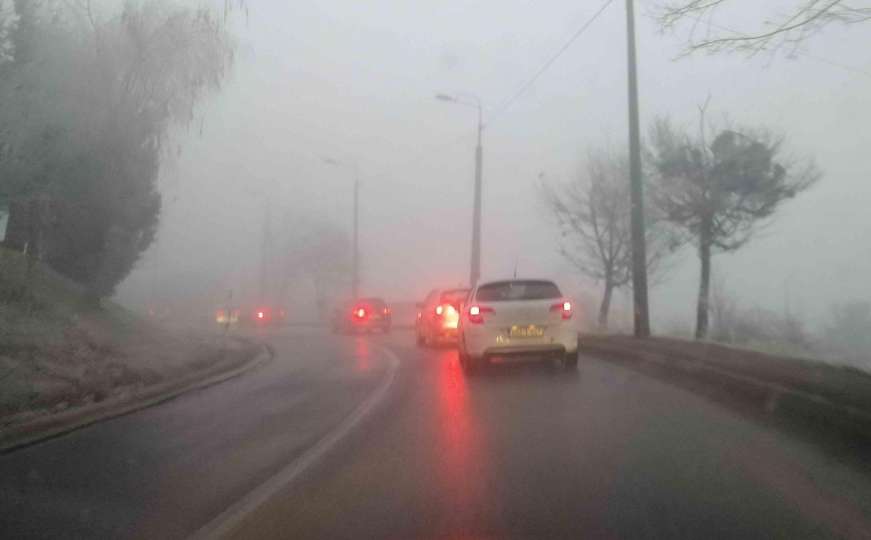 Upozorenje vozačima: Oprez zbog magle i odrona na cestama