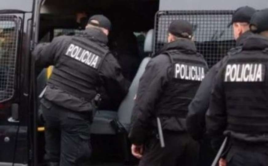 Detalji velike akcije u BiH: Kod uhapšenih graničnih policajaca pronađen novac