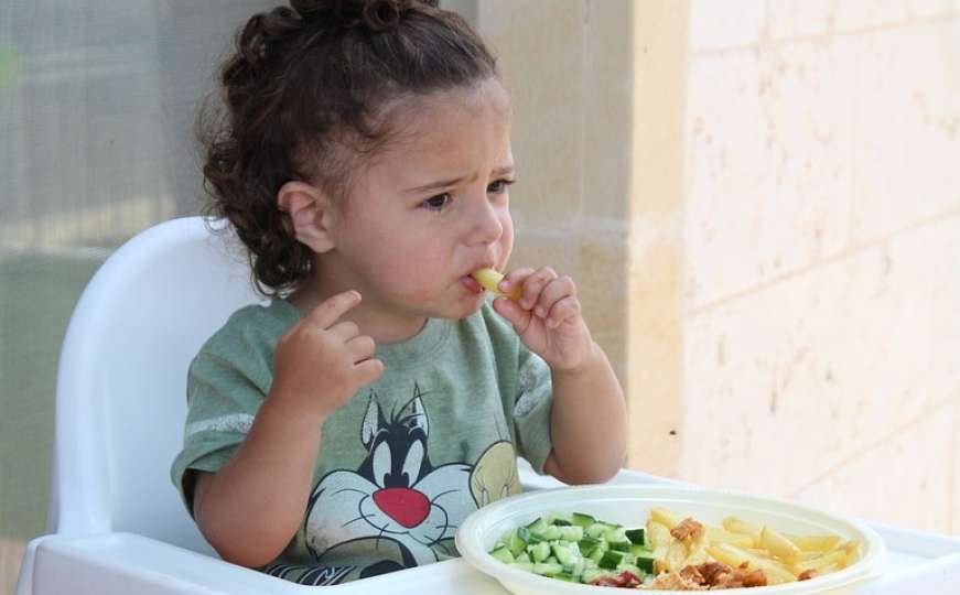 Novo istraživanje: Kako 'natjerati' djecu da se zdravo hrane