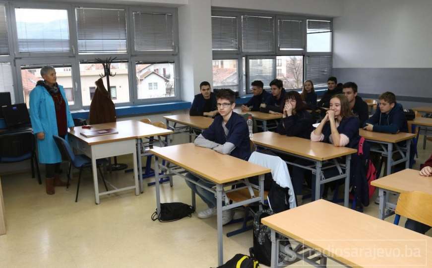 Hoće li nastava biti obustavljena i u školama u Federaciji BiH?