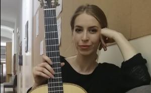 Anisa Parganlija: Gitaristica iz Goražda na pragu međunarodnog uspjeha  