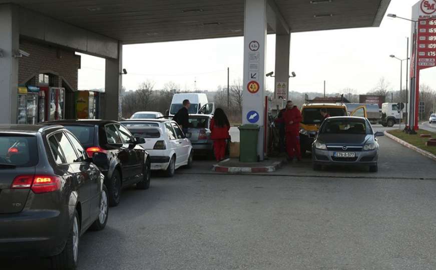 Vlasnik pumpe u BiH smanjio cijenu goriva i napravio pometnju