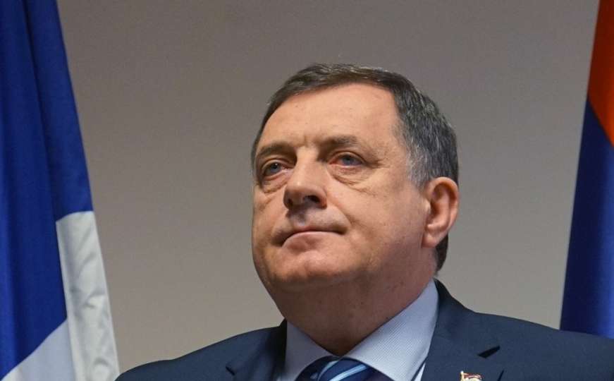 Dodik najavio: Vojska će na granicama BiH postaviti šatore za izolaciju 