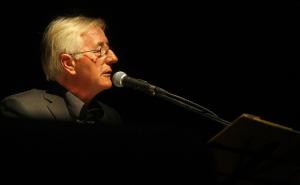 Jedinstveni Oliver Dragojević i "Dženi, probudilo nas more"