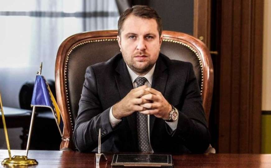 Novi gaf gradonačelnika Sarajeva izazvao buru na mrežama 