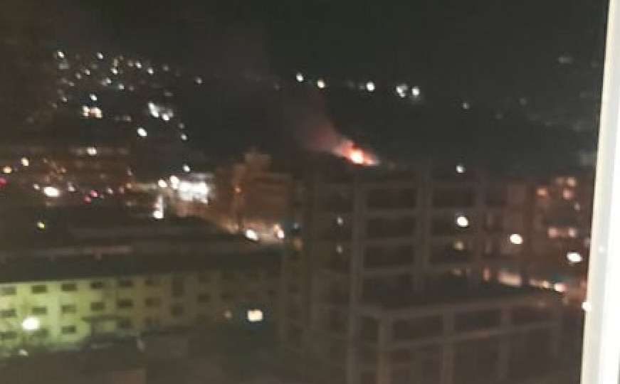 U Sarajevu izbio požar, gori bivša industrijska zona Milkos