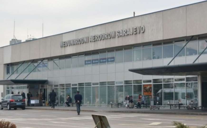 COVID-19: Samo jedna aviokompanija nije obustavila letove za Sarajevo