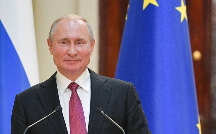 Borba protiv COVID-19: Putin narednu sedmicu proglasio neradnom 