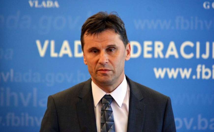 Novalić: Imenovali smo novi Krizni štab, dogovoren moratorij za isplatu kredita 