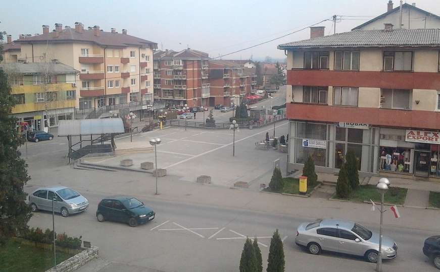 BiH: Prekršio policijski sat, pa automobilom bježao od policije