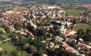 Zaraženi radnik tvrdi da je bio u kontaktu s kolegama, firma odbila saradnju